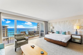 Breathtaking Studio Ocean Views! Pool! Beach!